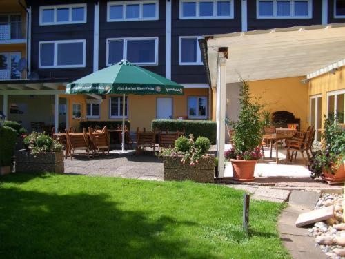 Hotel Traube Loßburg Exteriör bild