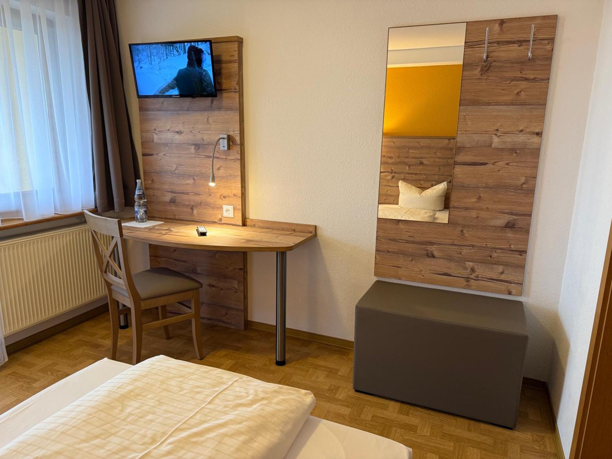 Hotel Traube Loßburg Exteriör bild